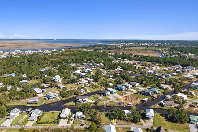 $350,000 | 11046 New York Street, Bay St. Louis, MS 39520