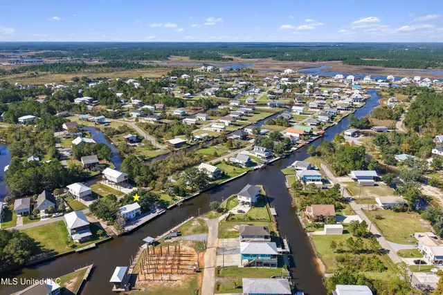 $350,000 | 11046 New York Street, Bay St. Louis, MS 39520