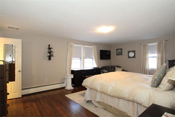 19 Stratford Road Needham, MA 02492 - Photo 13 of 21 Gallery Image 13