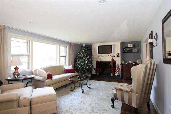 19 Stratford Road Needham, MA 02492 - Photo 6 of 21 Gallery Image 6