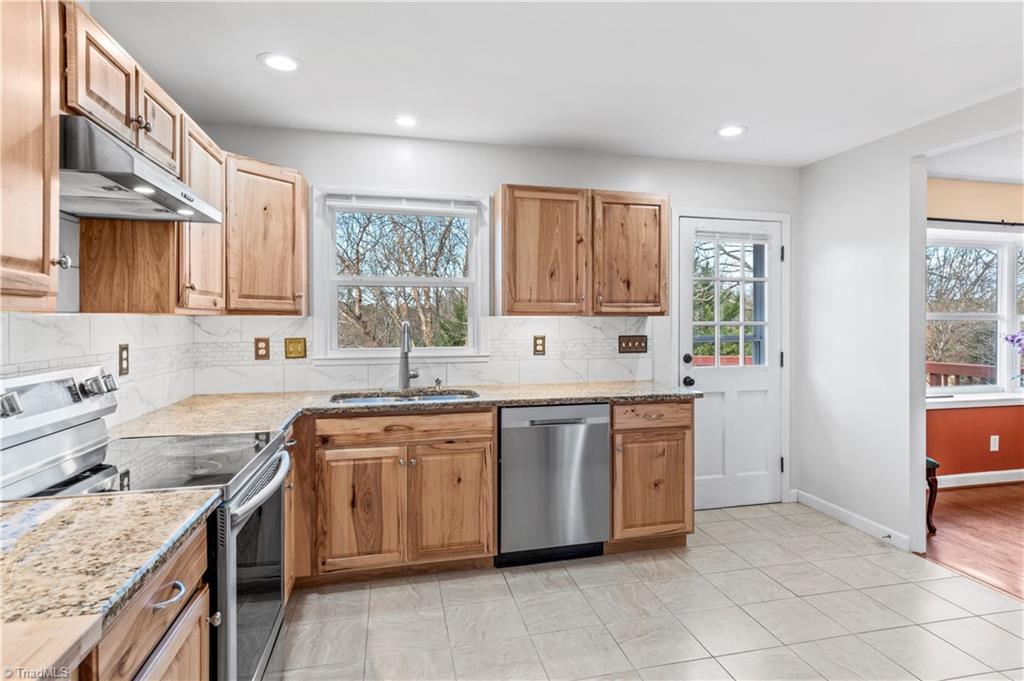 1395 Glen Oaks Road Clemmons, NC 27012 - Photo 14 of 33