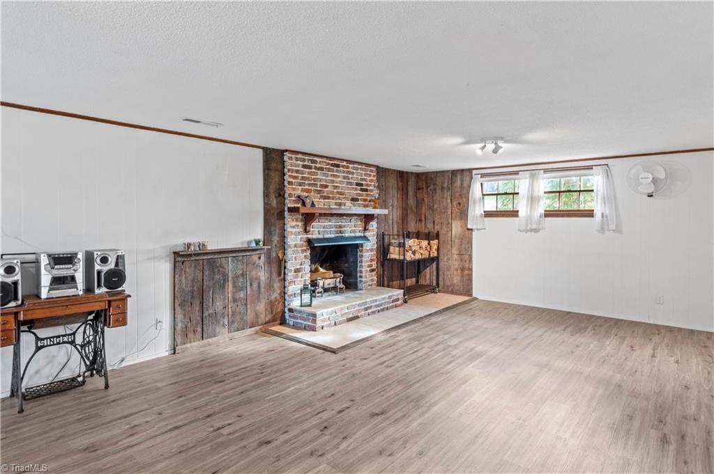 1395 Glen Oaks Road Clemmons, NC 27012 - Photo 26 of 33