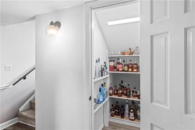 $428,500 | 1395 Glen Oaks Road, Clemmons, NC 27012