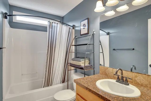 $248,500 | 1113 Lorna Lane, Newton, KS 67114