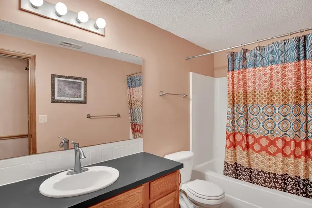 $248,500 | 1113 Lorna Lane, Newton, KS 67114