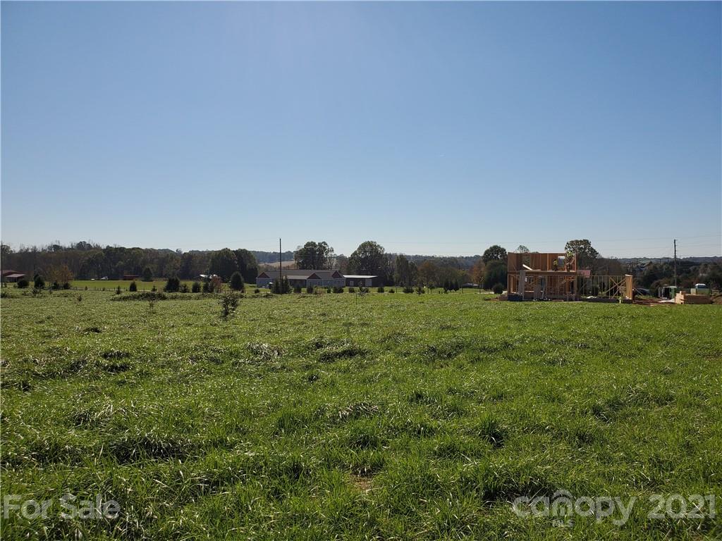 1554 Null Road Lincolnton, NC 28092 - Photo 6 of 24 Gallery Image 6