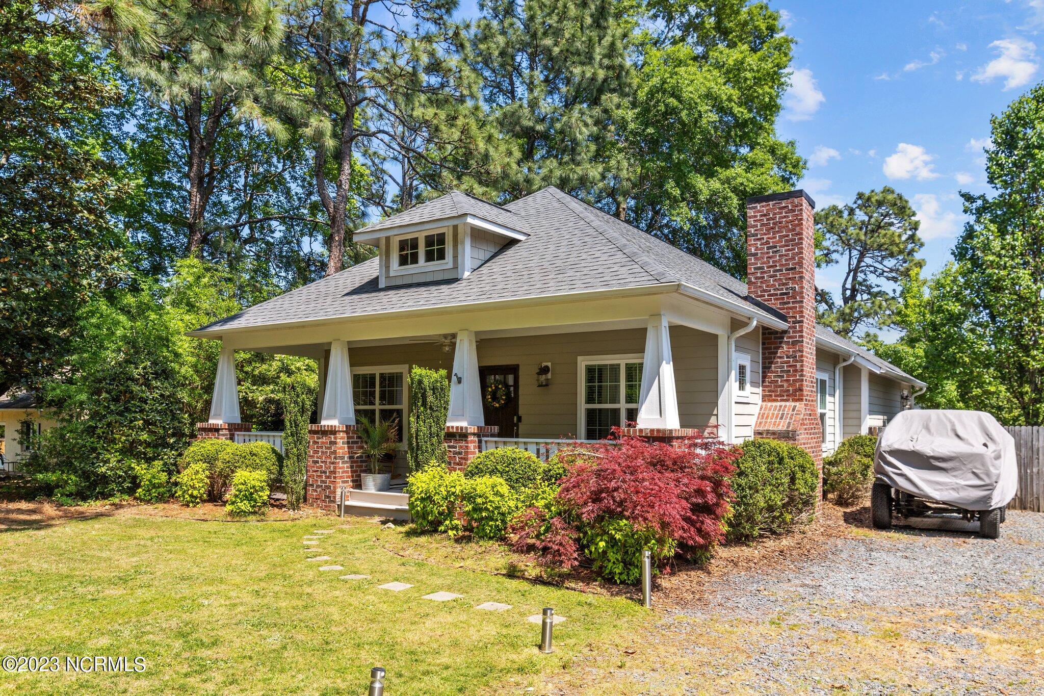 145 Sheldon Road Southern Pines, NC 28387 - Photo 3 of 42 3-web-or-mls-IMG_9748