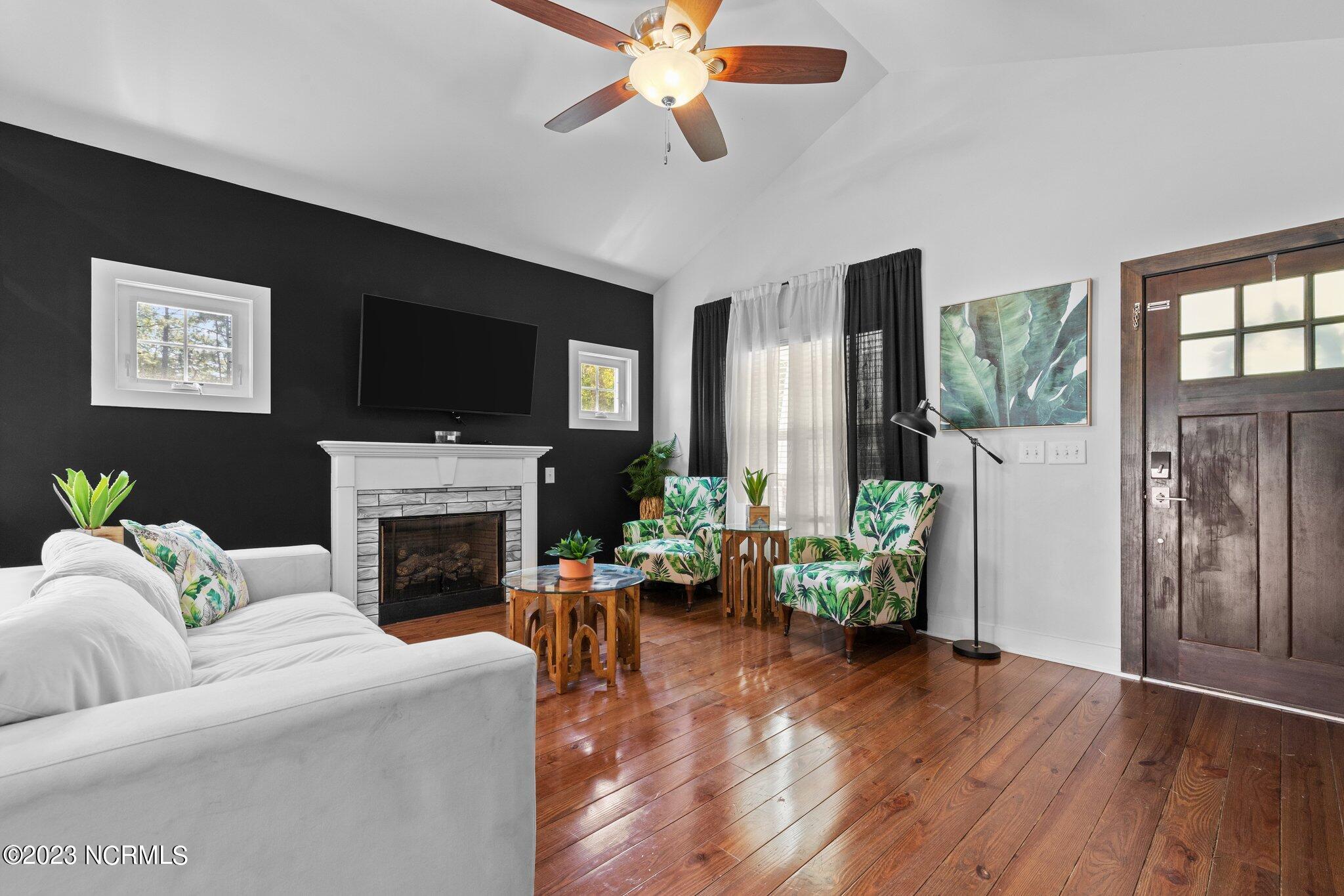 145 Sheldon Road Southern Pines, NC 28387 - Photo 6 of 42 8-web-or-mls-IMG_9652