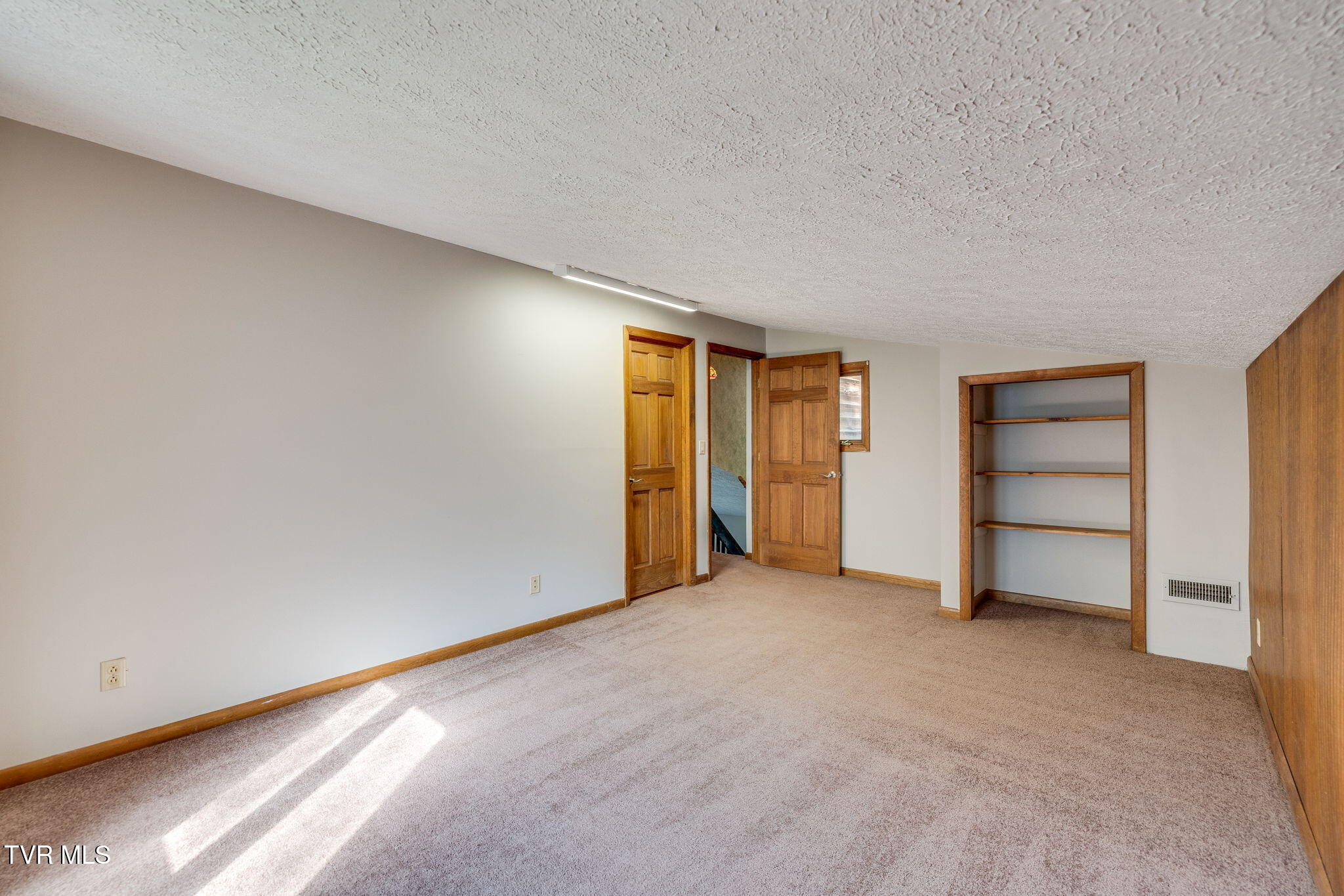 1450 East Shipley Ferry Road Kingsport, TN 37663 - Photo 25 of 49 Second Level Bedroom