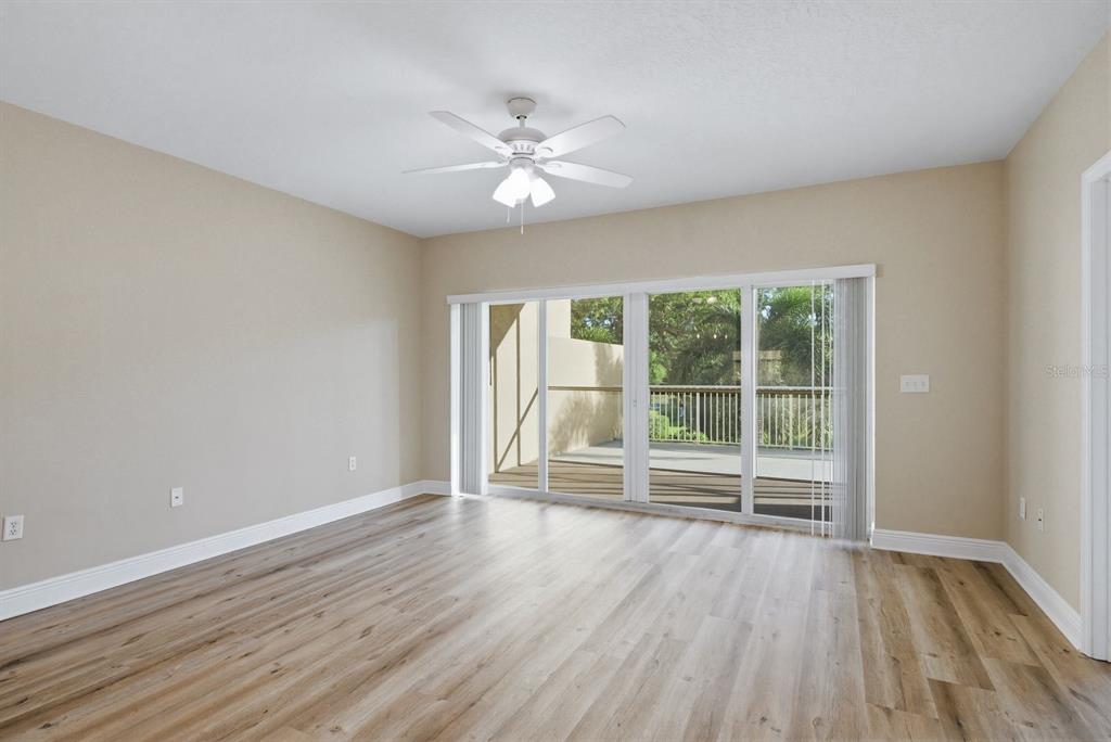 960 Starkey Road, Unit 5105 Largo, FL 33771 - Photo 5 of 32
