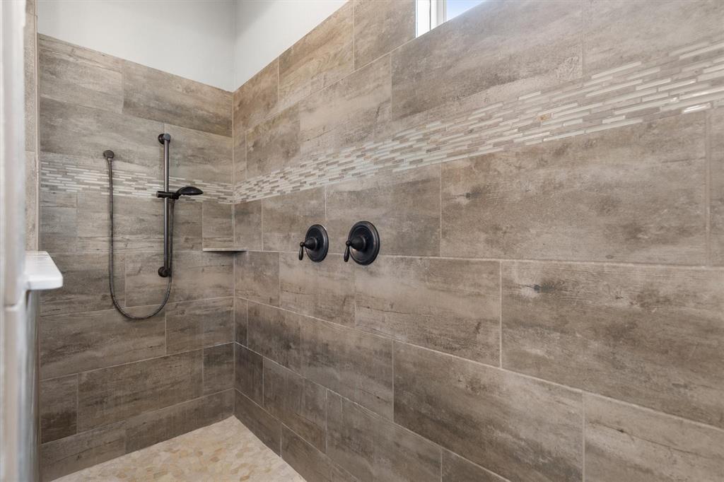 11448 Gale Rdg Terrace Fort Worth, TX 76052 - Photo 23 of 40