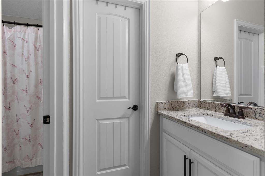 11448 Gale Rdg Terrace Fort Worth, TX 76052 - Photo 33 of 40