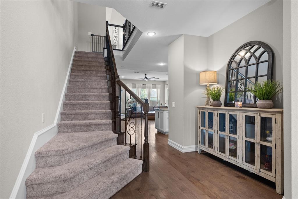 11448 Gale Rdg Terrace Fort Worth, TX 76052 - Photo 8 of 40