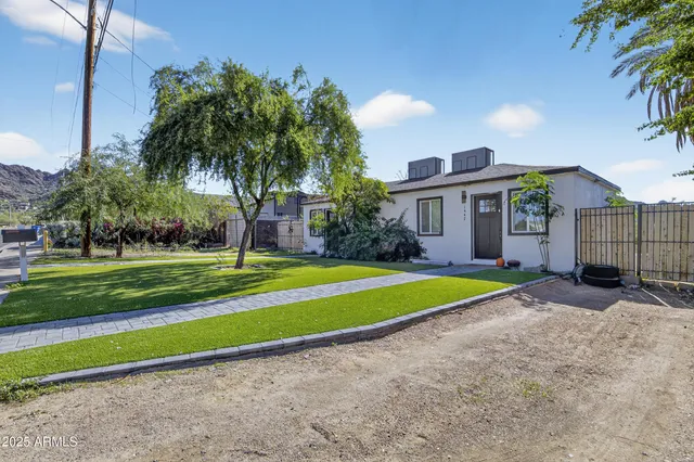 a view of outdoor space yard and basketball court