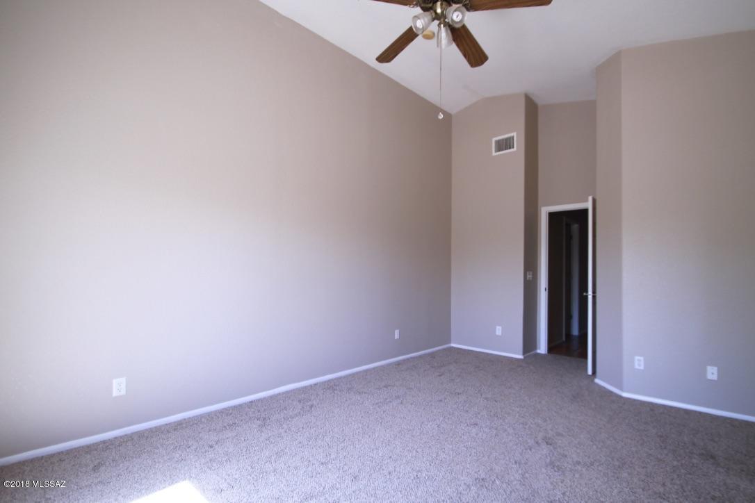 9741 North Sandy Valley Drive Tucson, AZ 85743 - Photo 9 of 23