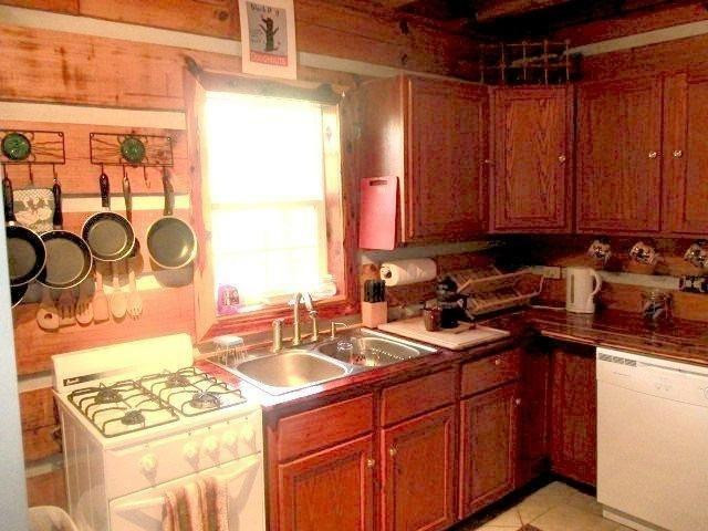 645 Right Fixer Road Zoe, KY 41397 - Photo 16 of 19 Photo 16