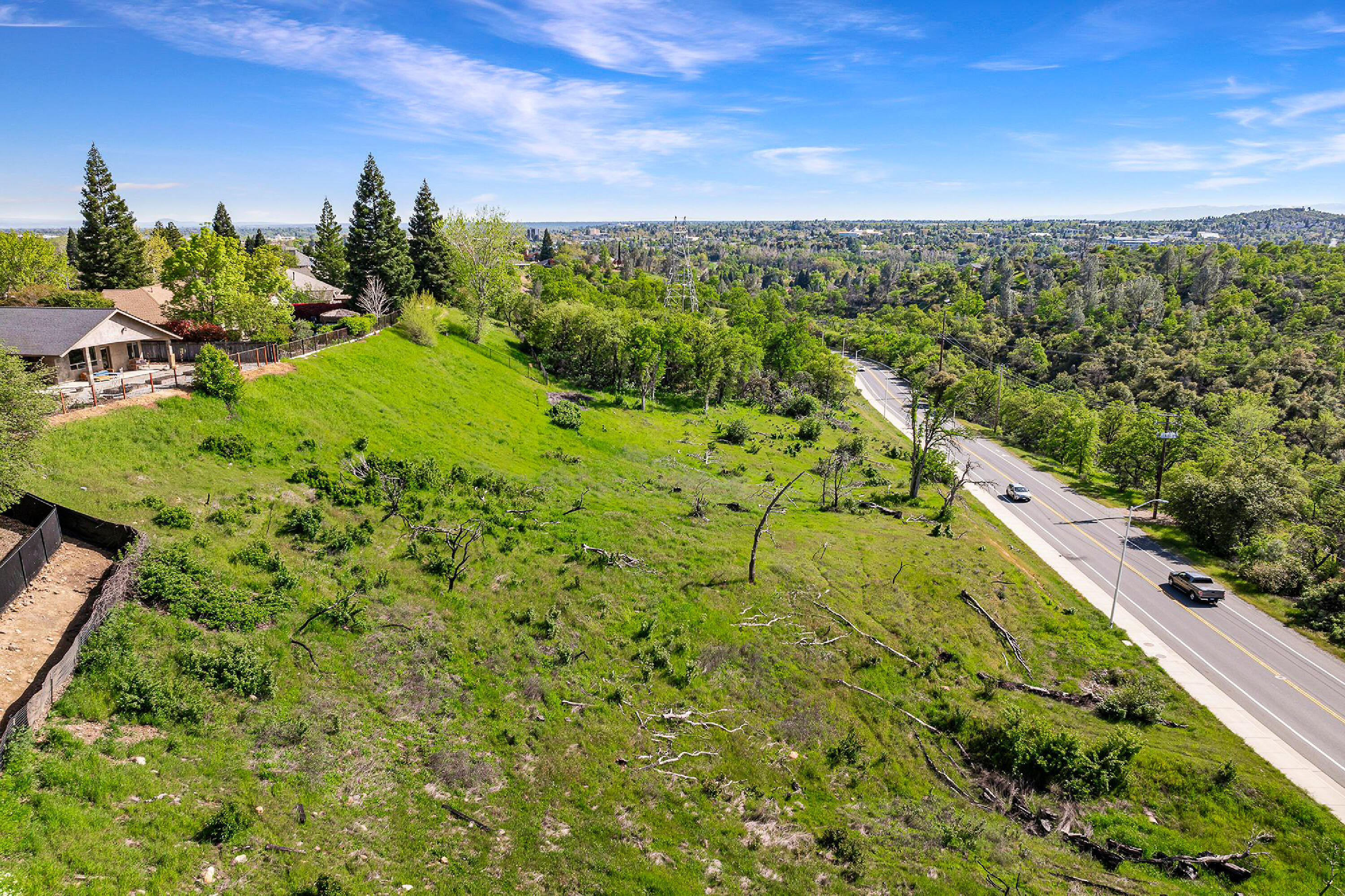 166 Quartz Hill Road Redding, CA 96003 - Photo 3 of 34 Photo 112010041 M