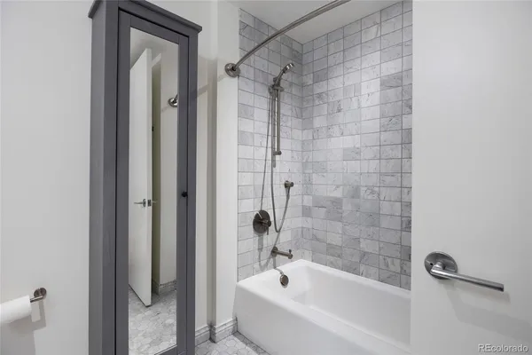 $2,800 | 1750 Wewatta Street, Unit 824, Denver, CO 80202