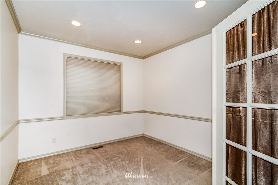 4110 215th Street Southeast Bothell, WA 98021 - Photo 11 of 25