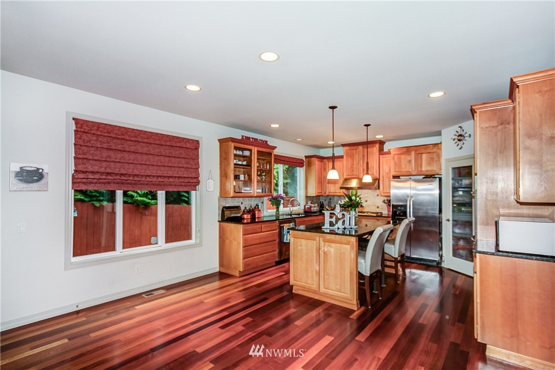 4110 215th Street Southeast Bothell, WA 98021 - Photo 9 of 25