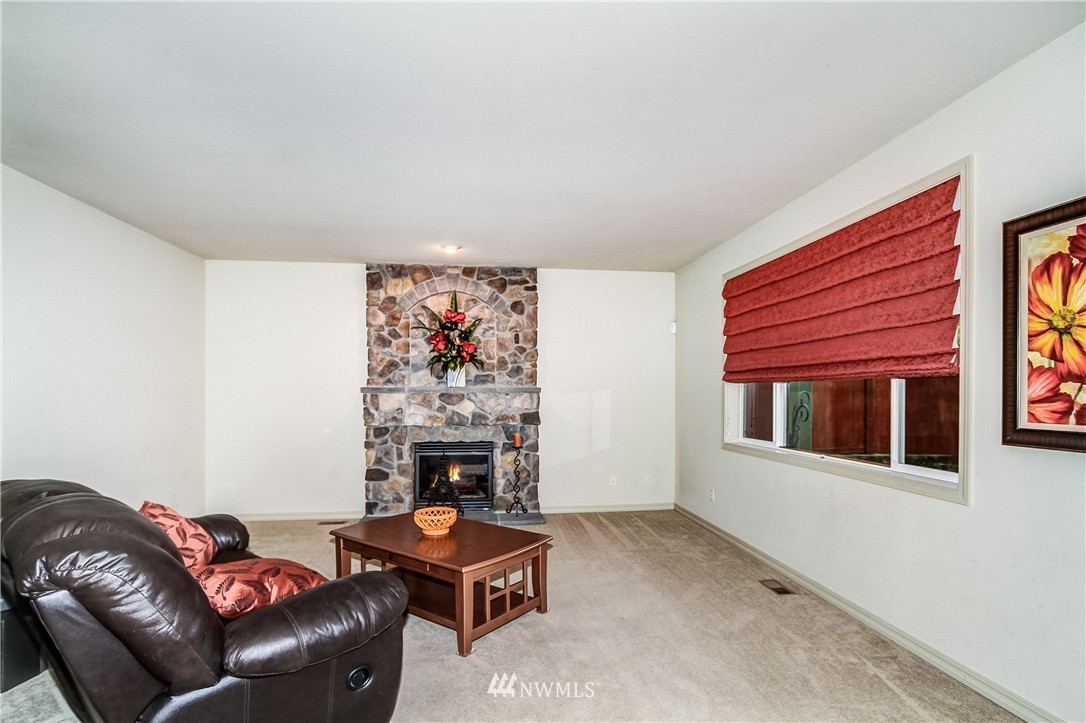4110 215th Street Southeast Bothell, WA 98021 - Photo 10 of 25