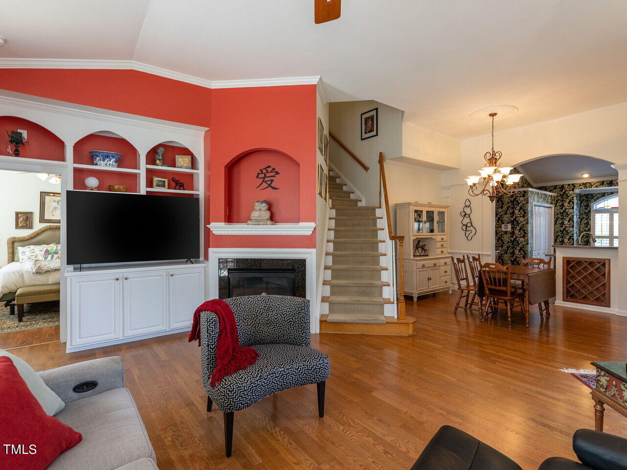1431 Basinger Court Raleigh, NC 27612 - Photo 4 of 31 004-1280x960-family-room-with-fireplace