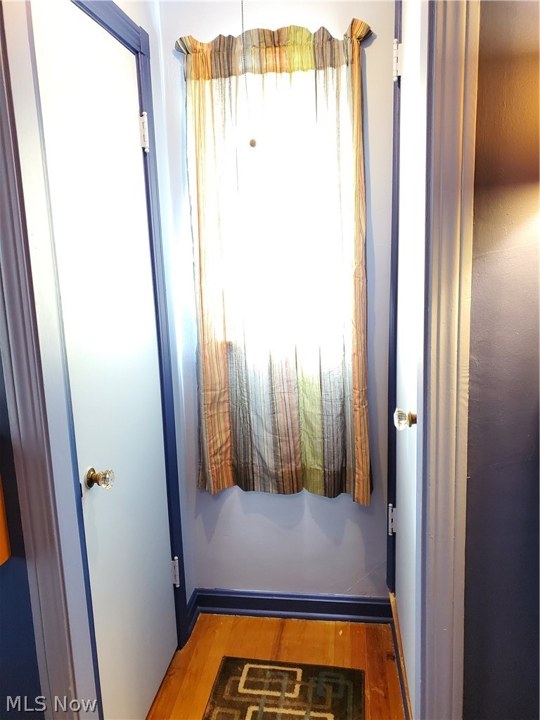 1326 Winston Road Cleveland, OH 44121 - Photo 25 of 35