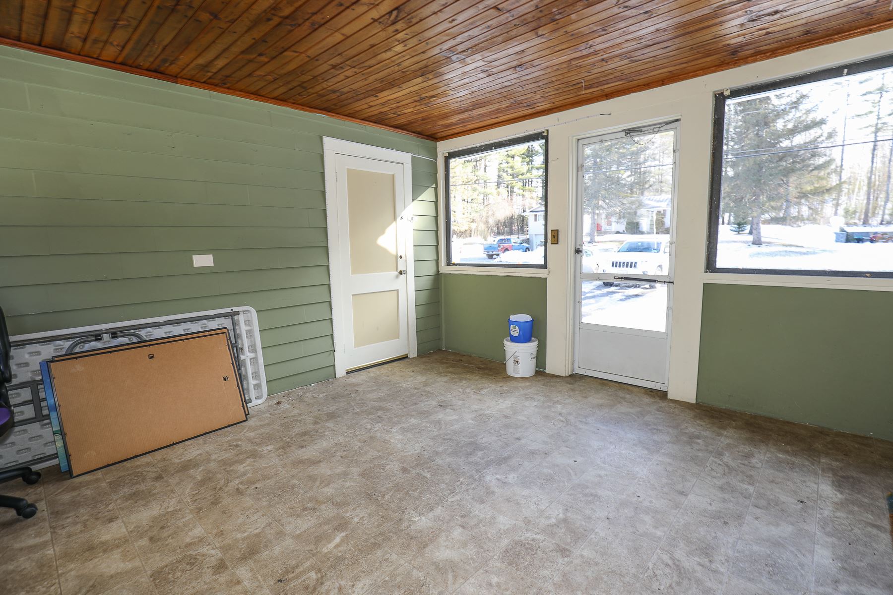 19 Benton Road Hooksett, NH 03106 - Photo 17 of 20