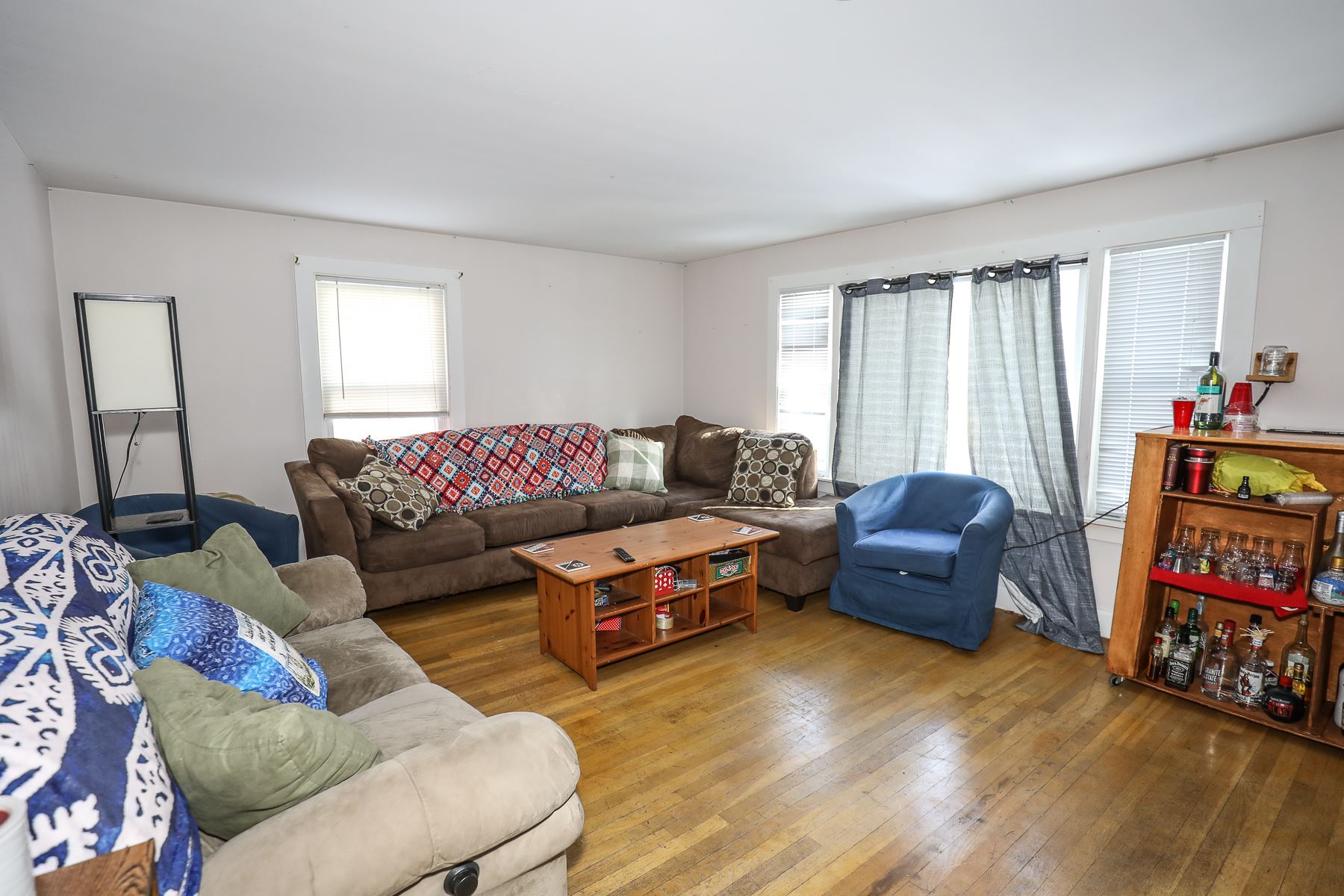 19 Benton Road Hooksett, NH 03106 - Photo 3 of 20