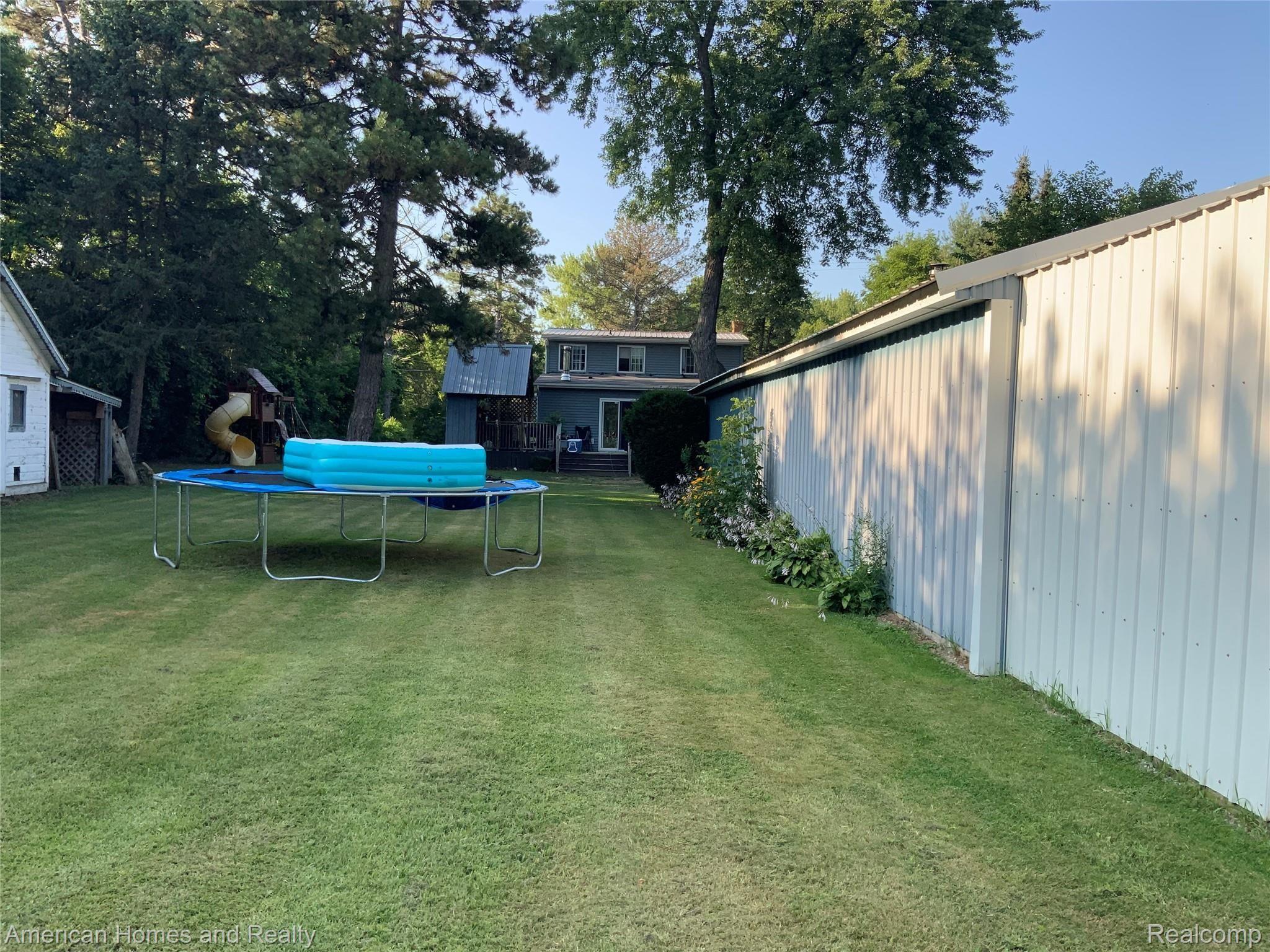 3312 East Carpenter Road Flint, MI 48506 - Photo 39 of 43 E54C0236-C6C5-4EAD-B638-AAAEB3C936C6.jpeg