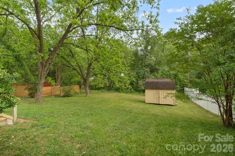 $650,000 | 3320 Winterfield Place, Charlotte, NC 28205
