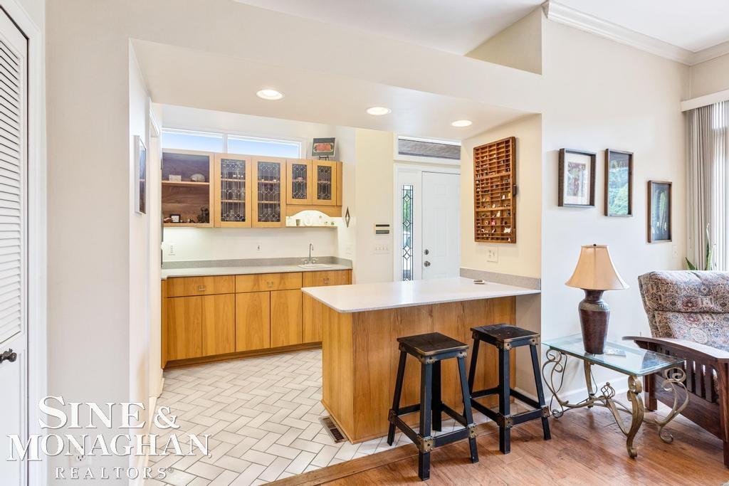 617 Rivard Boulevard Grosse Pointe, MI 48230 - Photo 12 of 44 50105992-12.JPG