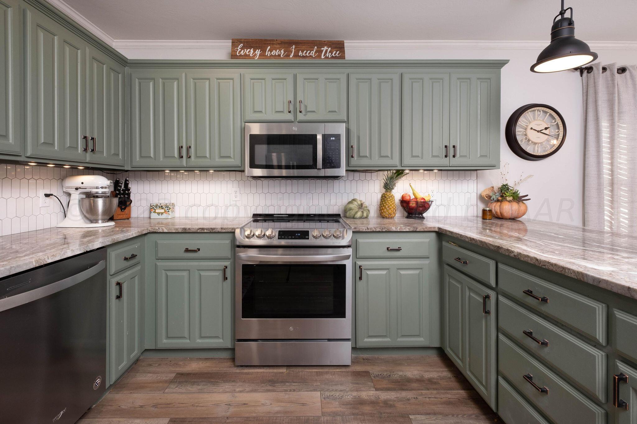 6909 Daniel Drive Amarillo, TX 79109 - Photo 12 of 32 DSCF1864copy