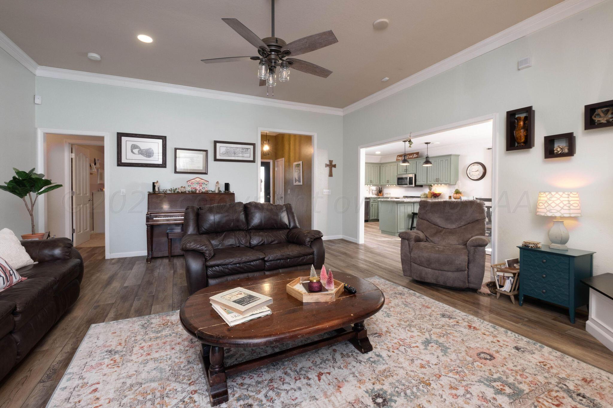 6909 Daniel Drive Amarillo, TX 79109 - Photo 7 of 32 DSCF1845copy