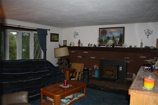 40 Colonial Road Sutton, MA 01590 - Photo 4 of 9