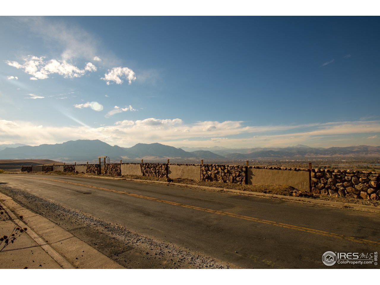 7225 Spring Drive Boulder, CO 80303 - Photo 7 of 26 Front wall