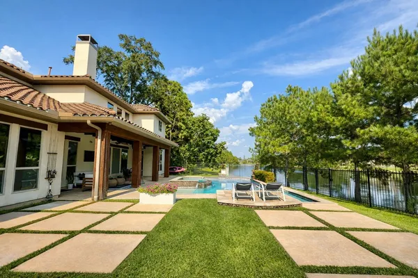 $9,900 | 19 Paloma Bend Place, Spring, TX 77389