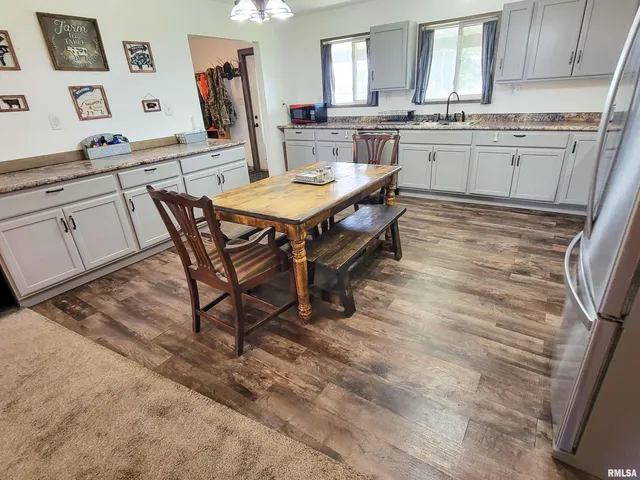 $349,900 | 232 Palm Lane, Louisville, IL 62858