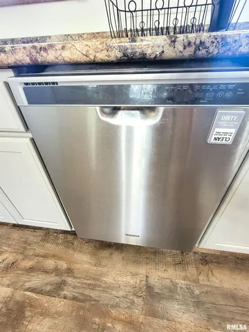 $349,900 | 232 Palm Lane, Louisville, IL 62858