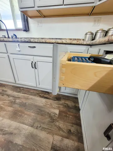 $349,900 | 232 Palm Lane, Louisville, IL 62858