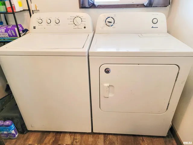 $349,900 | 232 Palm Lane, Louisville, IL 62858