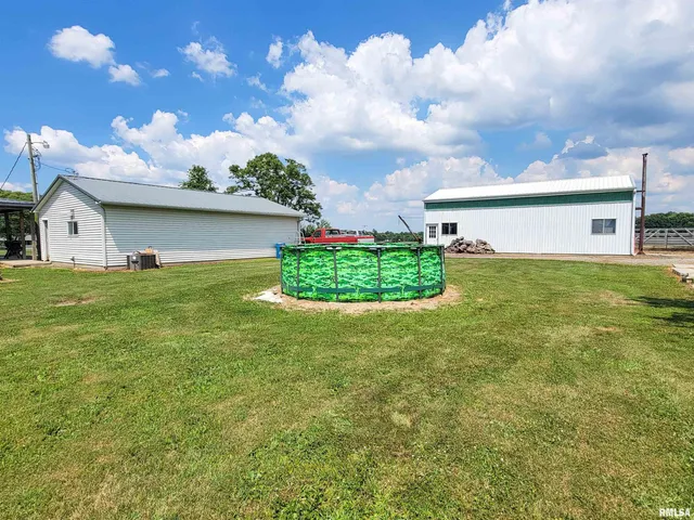 $349,900 | 232 Palm Lane, Louisville, IL 62858