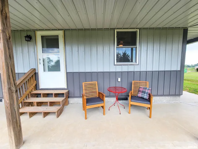 $349,900 | 232 Palm Lane, Louisville, IL 62858