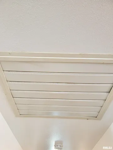 $349,900 | 232 Palm Lane, Louisville, IL 62858