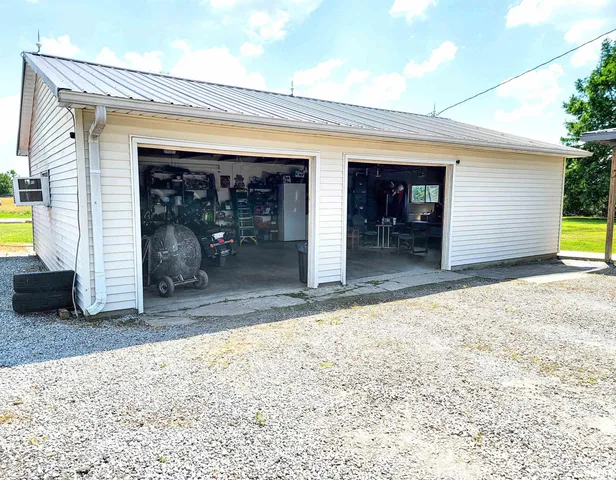 $349,900 | 232 Palm Lane, Louisville, IL 62858