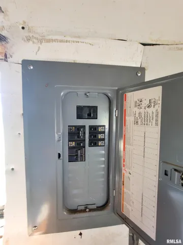 $349,900 | 232 Palm Lane, Louisville, IL 62858