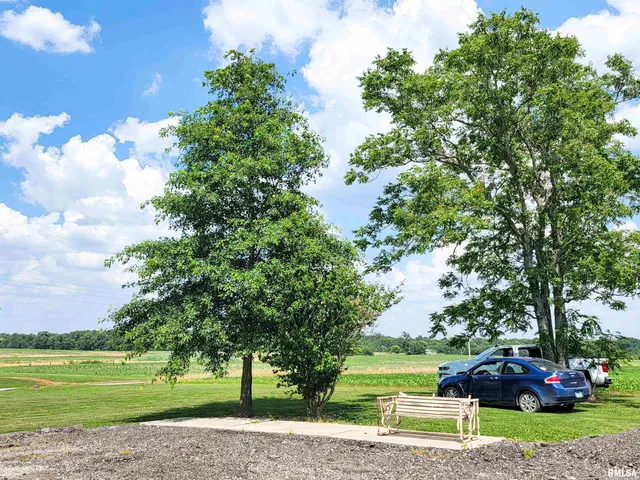 $349,900 | 232 Palm Lane, Louisville, IL 62858