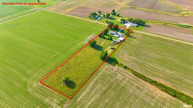 $349,900 | 232 Palm Lane, Louisville, IL 62858