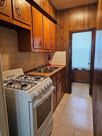 $1,000 | 339 Harrison Street, Unit 1N, Fall River, MA 02723