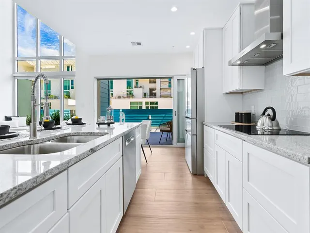 $2,208,000 | 1343 4th Street, Unit 201, Sarasota, FL 34236